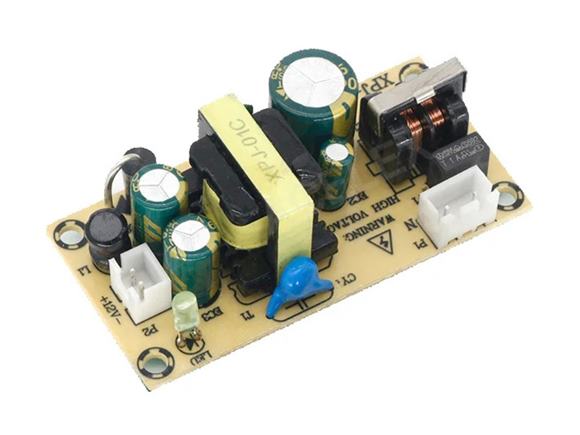 230 V AC-DC tápegység 12 V / 1,5 A